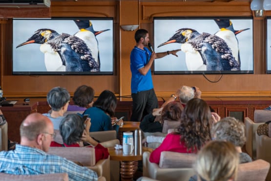 presentation_lounge_555x370-2